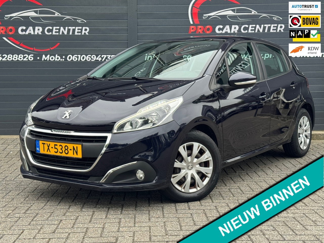 Peugeot 208 - 1.2 PureTech Blue Lease Active AIRCO | CRUISE | PDC | NAVI | EL.RAMEN | NAP | APK - AutoWereld.nl