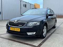 Skoda Octavia Combi - 1.6 TDI Greenline Businessline