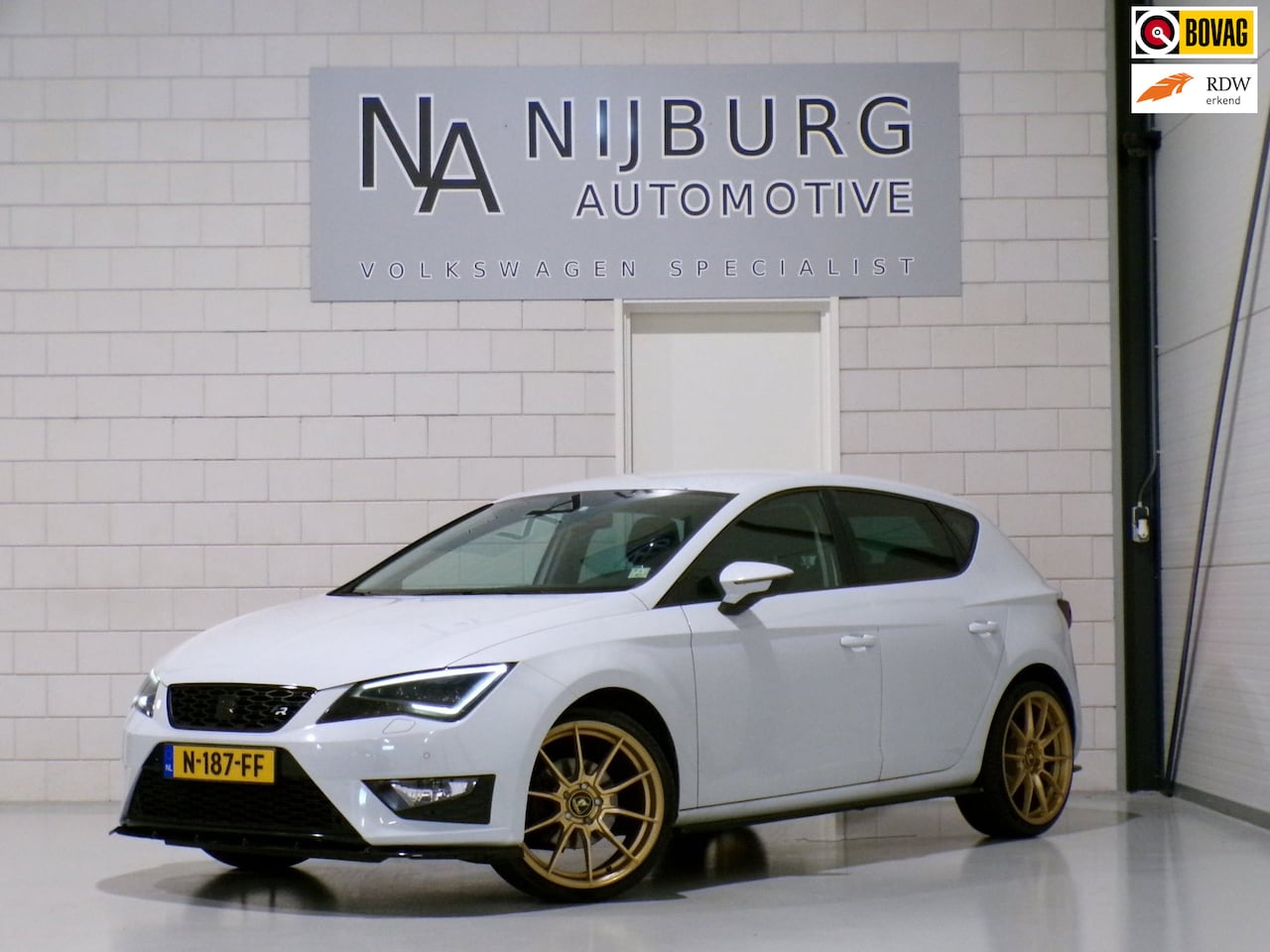 SEAT Leon - 1.4 TSI FR Maxton Apple-carplay / Android-Auto Stoelverwarming 19"Velgen Seat-Sound Drive- - AutoWereld.nl