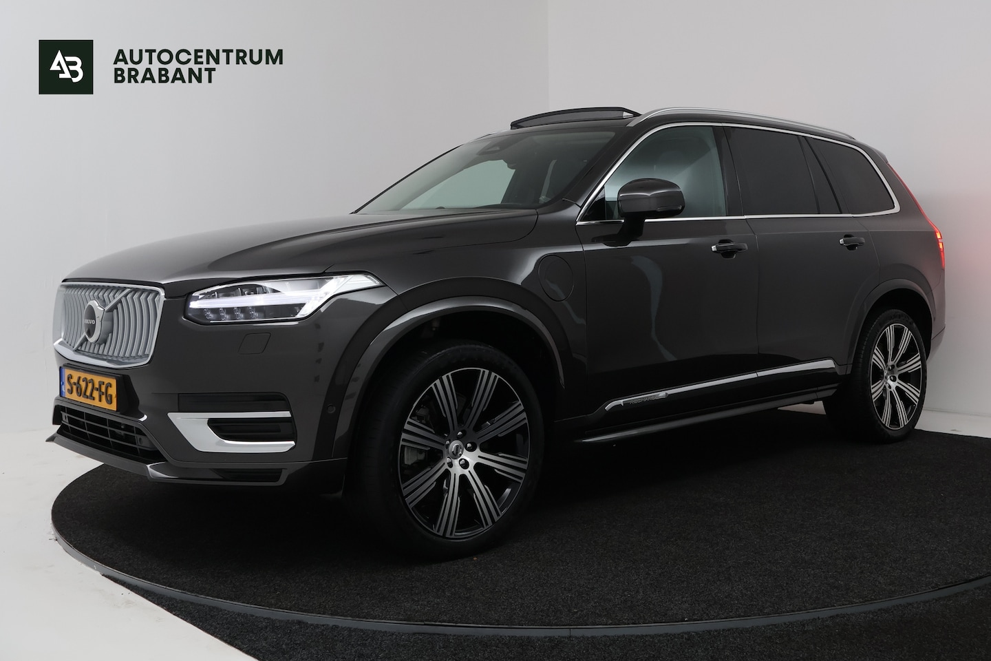 Volvo XC90 - 2.0 T8 Recharge AWD Ultimate Bright (PANORAMADAK, STOEL/STUUR VERWARMING/VERKOELING, CAMER - AutoWereld.nl