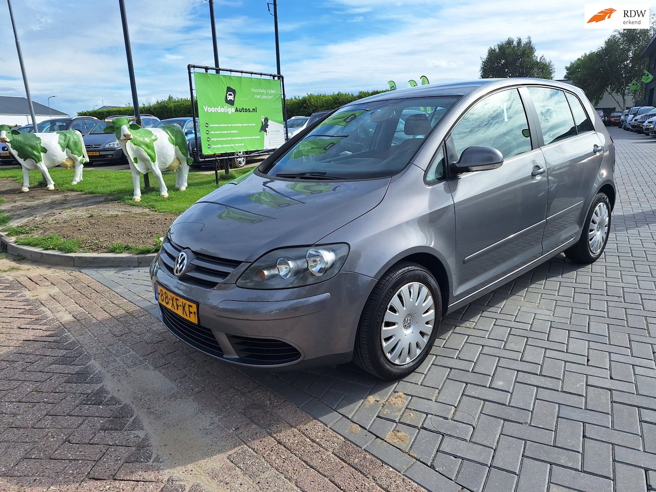 Volkswagen Golf Plus - 1.4 Optive 3 / Goede auto / APK aug 2027 - AutoWereld.nl