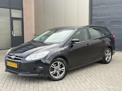 Ford Focus Wagon - 1.0 2014 Airco/Cruise Trekhaak Nieuwe APK