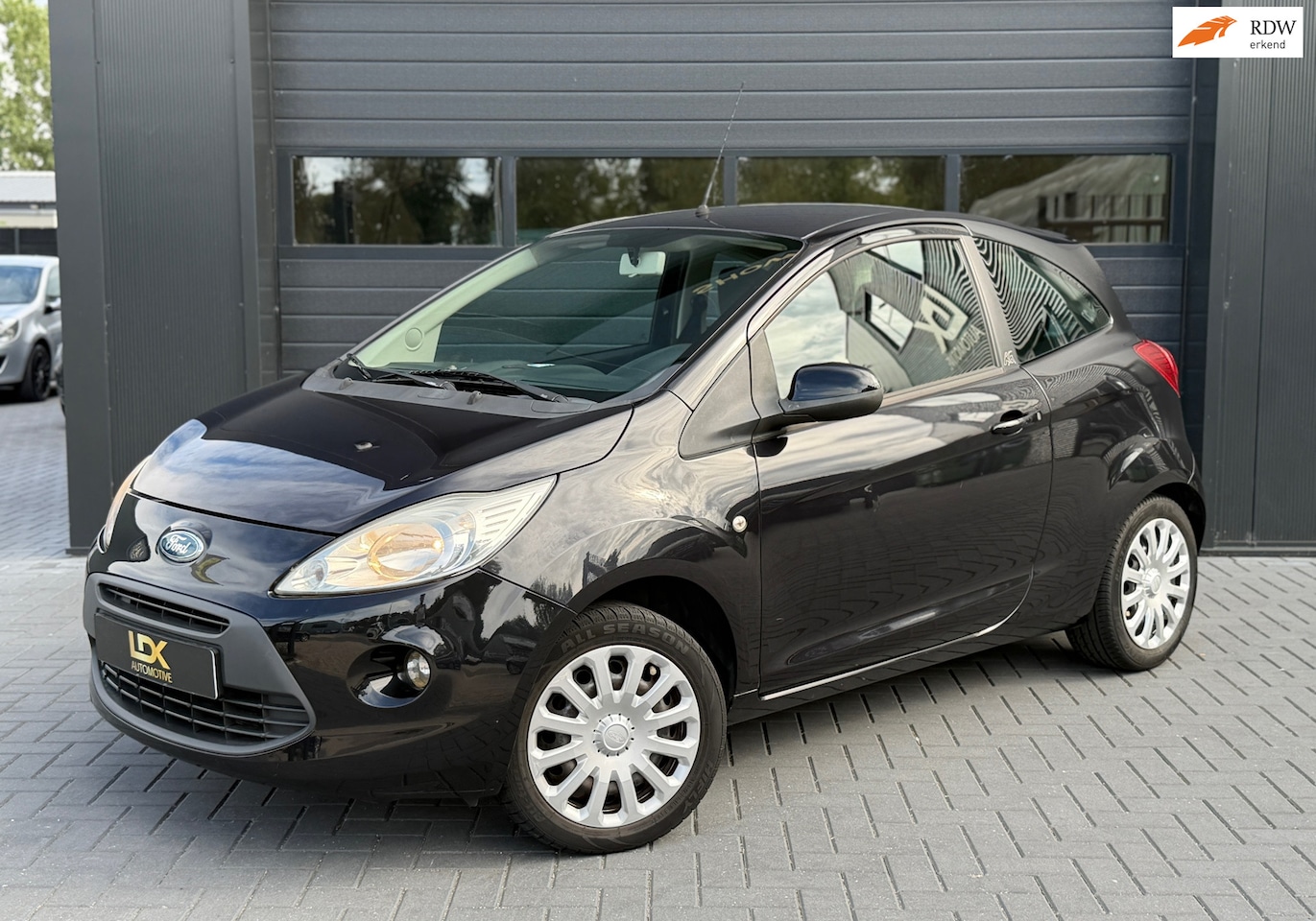 Ford Ka - 1.2 Titanium X|Parkeer sensoren|Airco - AutoWereld.nl