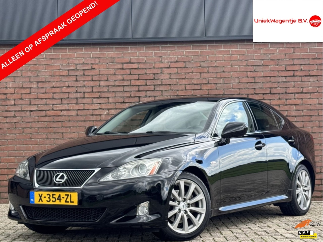 Lexus IS - 250 BUSINESS | LEDER! | NAVI! | XENON! | CRUISE! - AutoWereld.nl