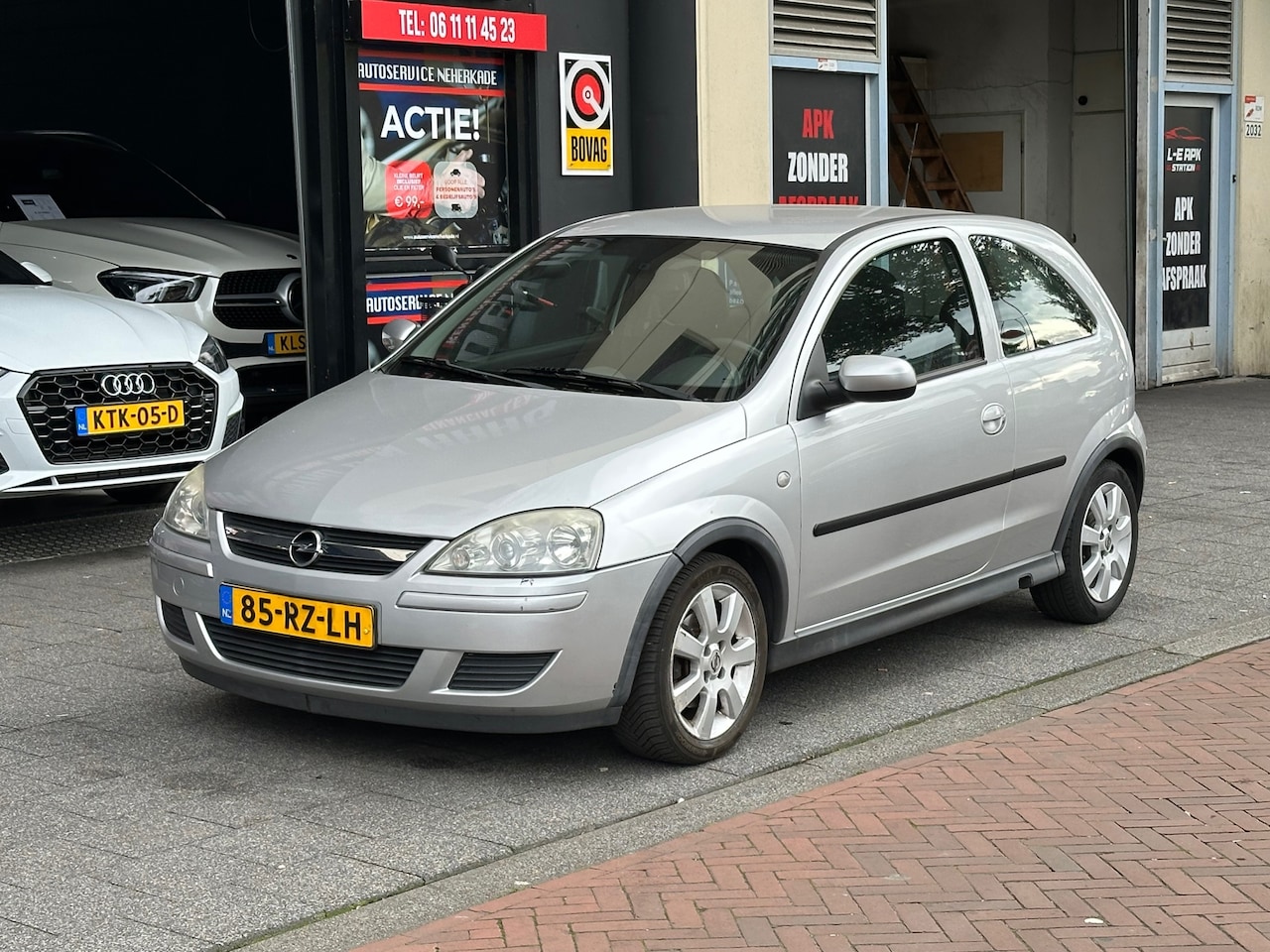 Opel Corsa - 1.4-16V Silverline Airco - AutoWereld.nl