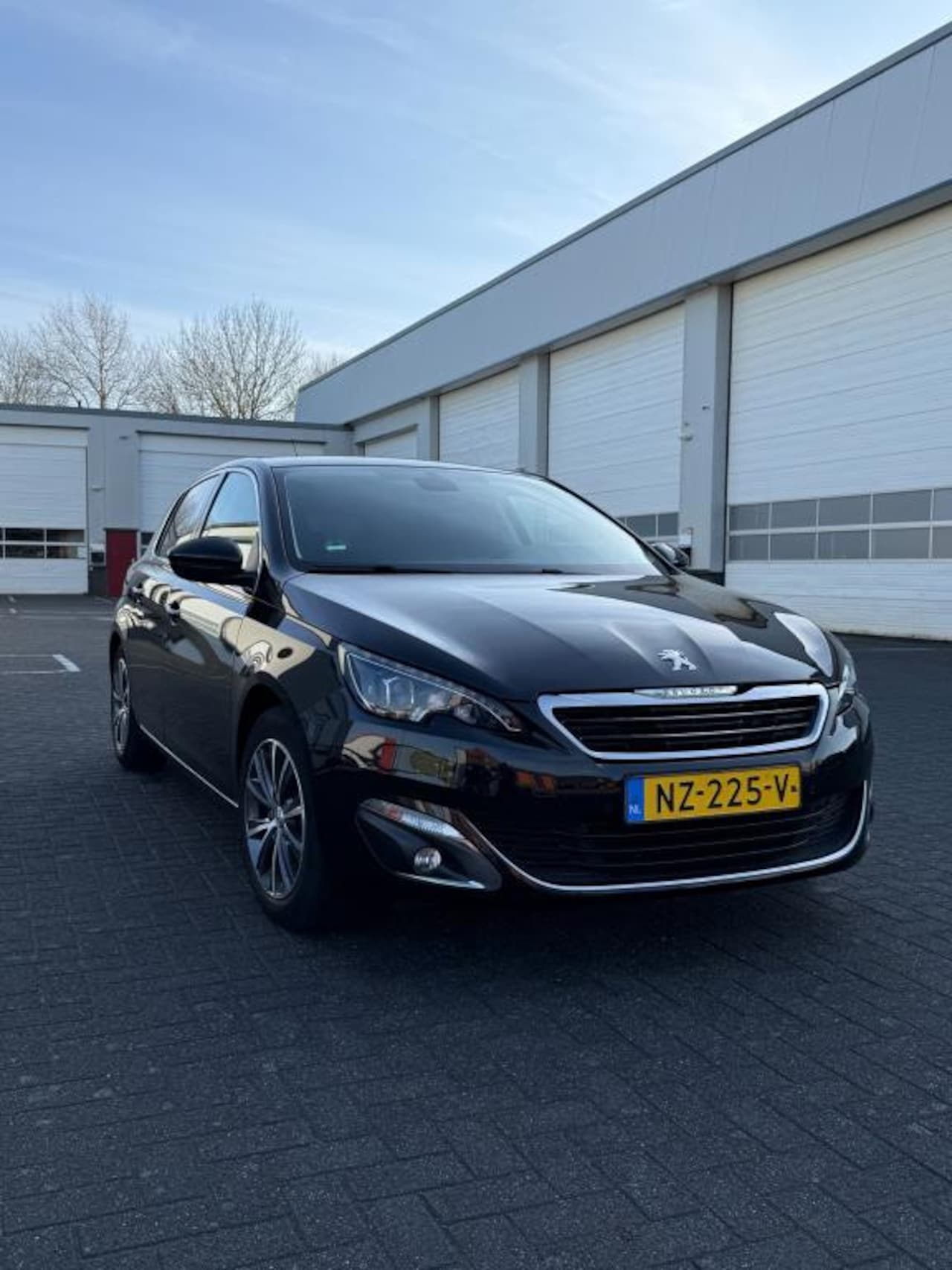 Peugeot 308 - 1.2 PureTech FOR EXPORT - AutoWereld.nl