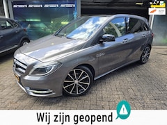 Mercedes-Benz B-klasse - 180 Ambition | AUTOMAAT | 3/6 OF 12MND GARANTIE | NAVI | PANO DAK | CRUISE | LMV |