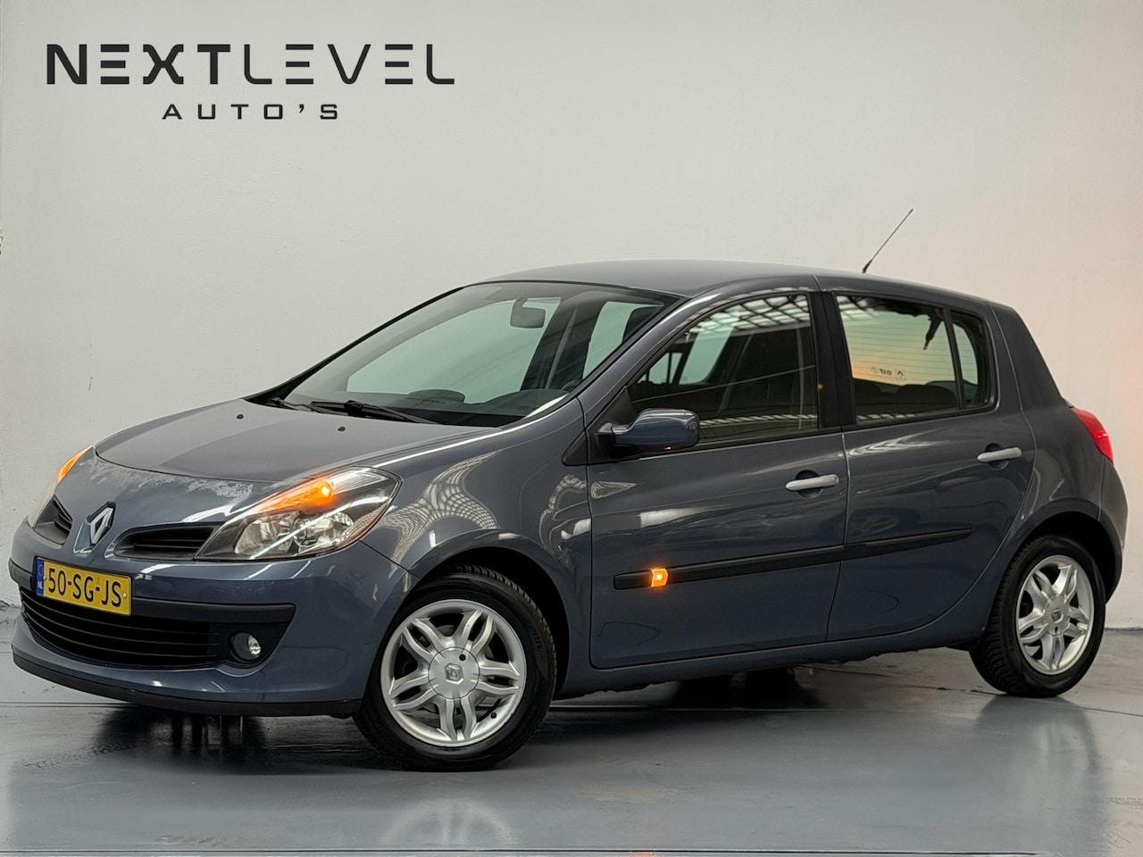 Renault Clio - 1.4-16V Team Spirit Airco CarPlay APK - AutoWereld.nl