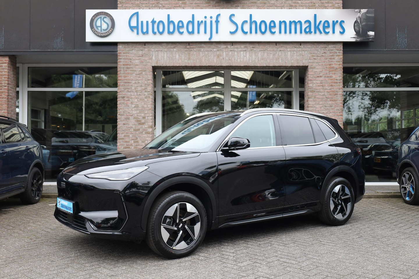 Geely E5 - Pro+ 68KWh 470KM-RIJBEREIK LEER CARPLAY 360-CAMERA STOELVENTILATIE/VERWARMING WARMTEPOMP I - AutoWereld.nl