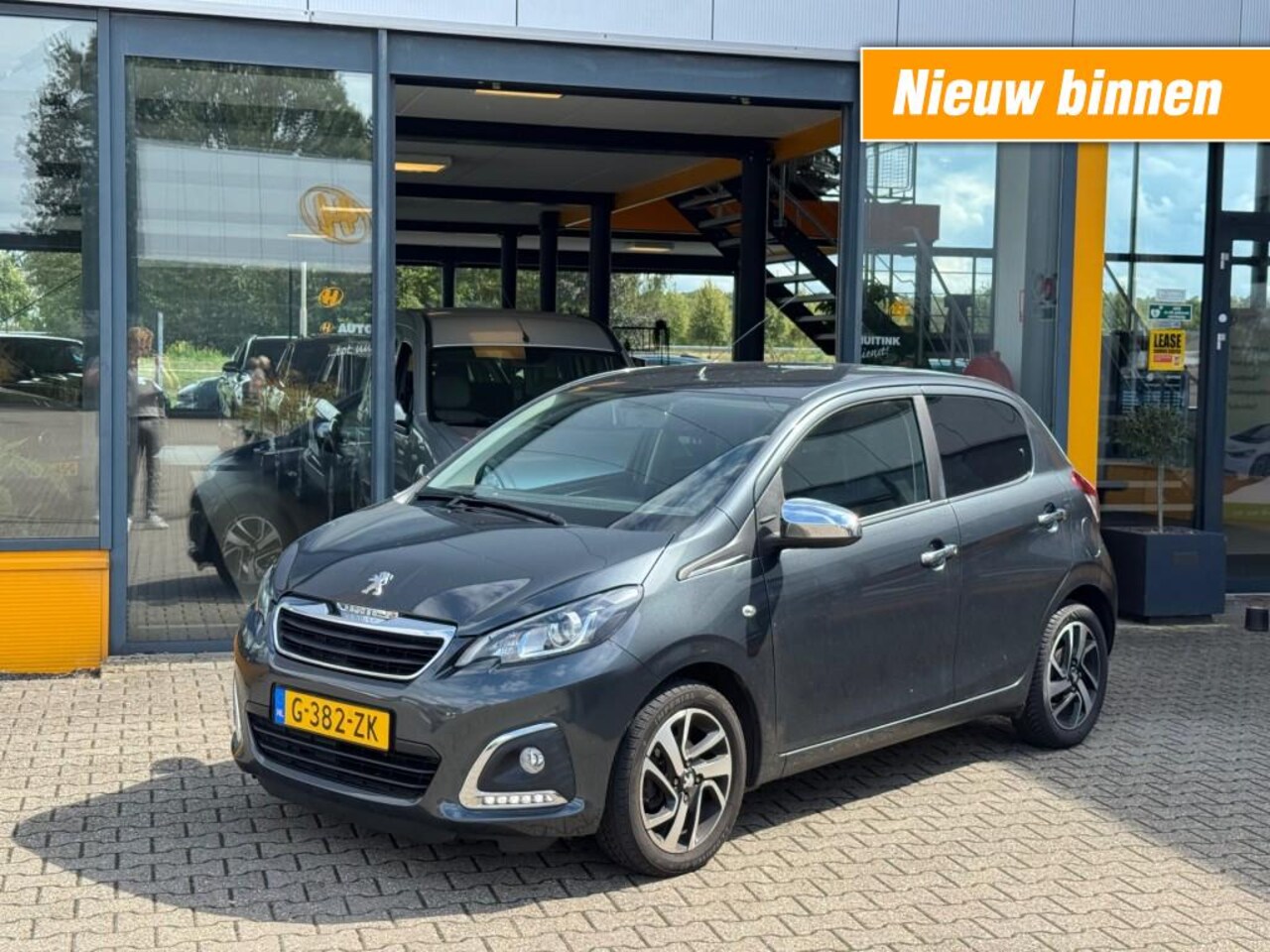 Peugeot 108 - 1.0 E-VTi Allure - camera - climate control - AutoWereld.nl
