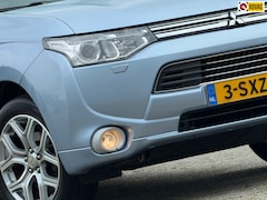 Mitsubishi Outlander - 2.0 PHEV Instyle Plus - Cool Silver - Trekhaak/Camera/Compleet gedocumenteerd