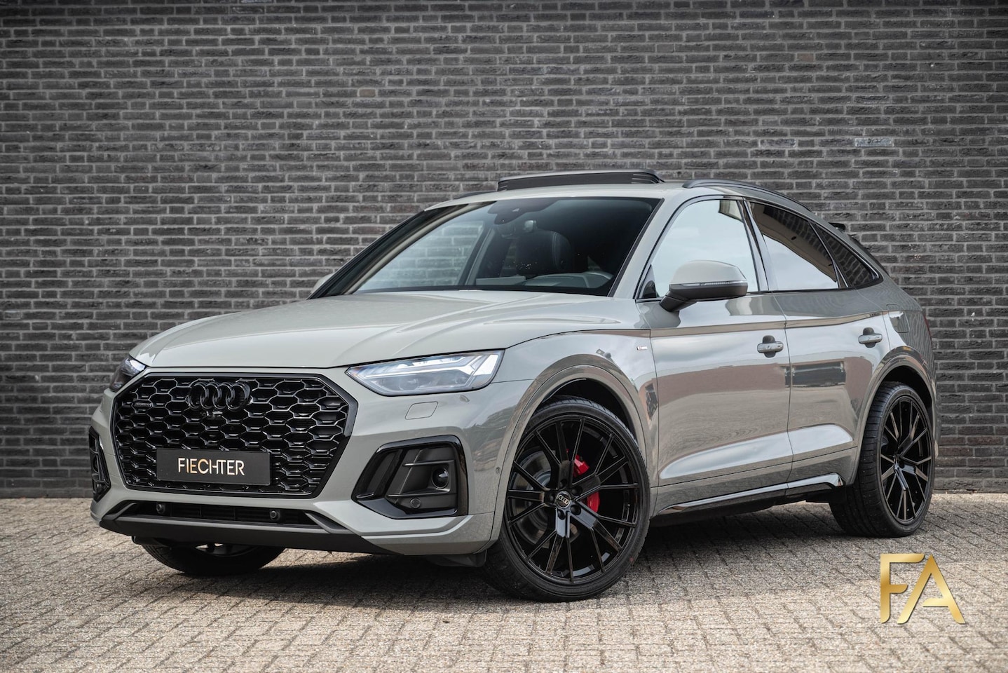 Audi Q5 Sportback - 55 TFSI e S edition Competition Nardo|22Inch|Pano|SQ5 Look|Massage|Carbon - AutoWereld.nl