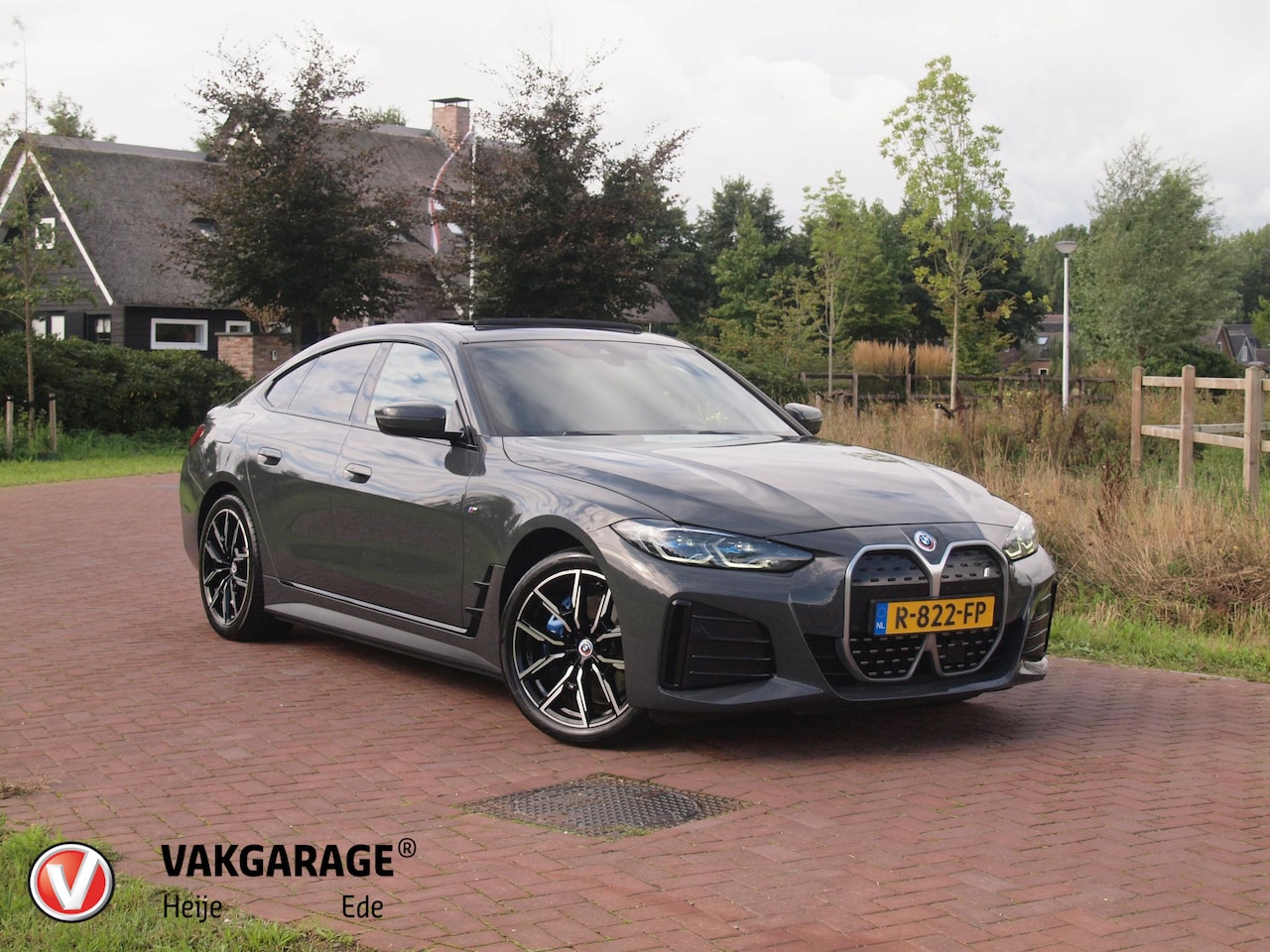 BMW i4 - eDrive40 High Executive 84 kWh | SOH 98% | M-Pakket | Schuifdak | Sfeerverlichting | Led-L - AutoWereld.nl