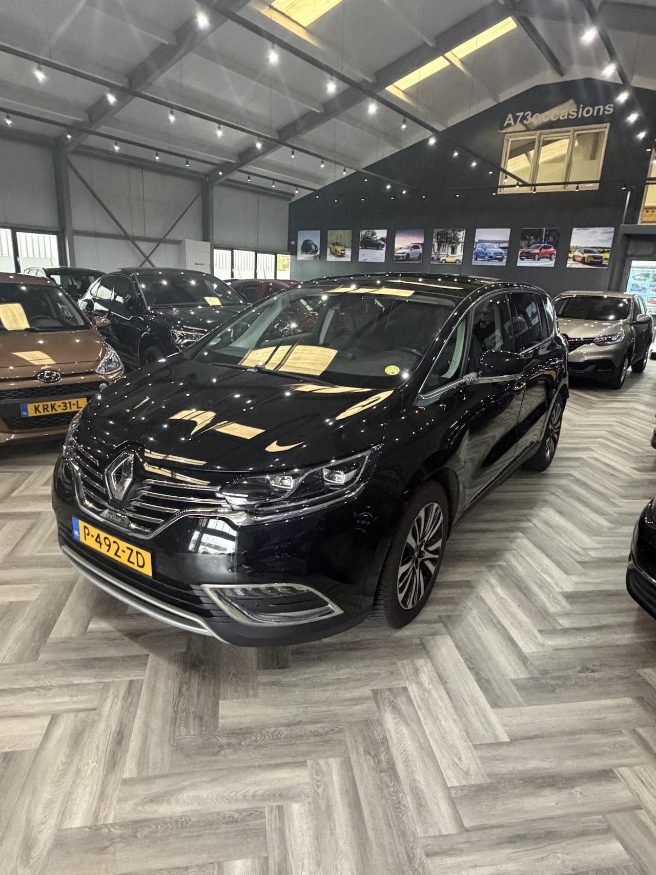 Renault Espace - 1.6 dCi Initiale Paris 7p. 1.6 dCi Initiale Paris 7p. - AutoWereld.nl