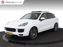 Porsche Cayenne - 3.0 S E-Hybrid Platinum Edition |NAP|1e eigenaar|SportChrono|Pano|Memory