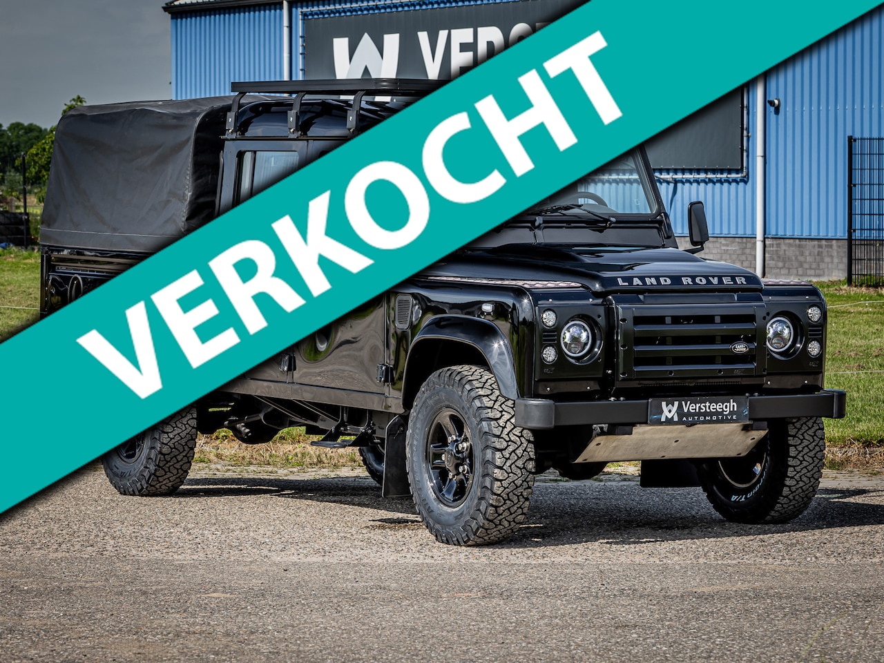 Land Rover Defender 130 - 2.4 TD 130" S Crew Cab Blacked Out |Airco|LED|KBX Grill - AutoWereld.nl