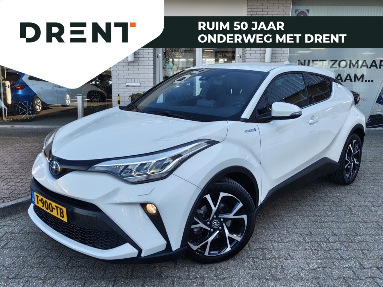 Toyota C-HR - 1.8 Hybrid Executive | Trekhaak | Sensoren v/a | Android Auto - AutoWereld.nl