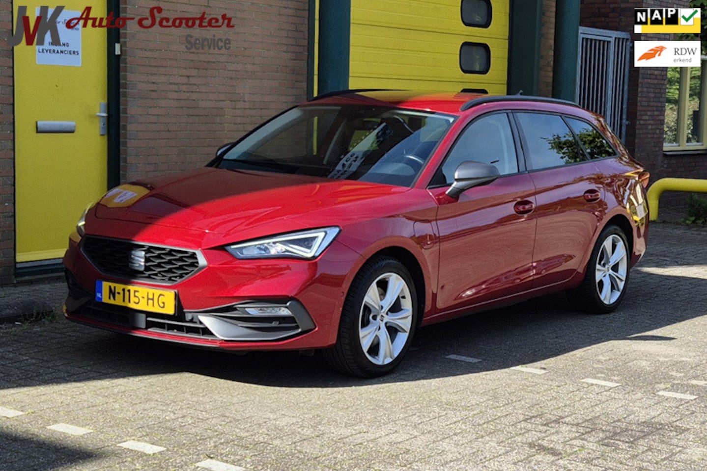 SEAT Leon Sportstourer - 1.4 TSI eHybrid PHEV FR Business Intense Airco! Automaat! - AutoWereld.nl