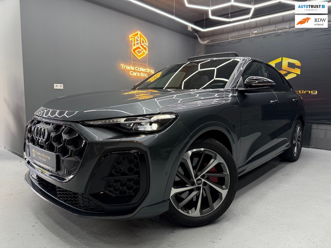 Audi Q5 Sportback - 2.0 TFSI e-hybrid quattro S edition Competition PANO-B&0-HUP-LUCHTV-360CAM-KEYLESS - AutoWereld.nl