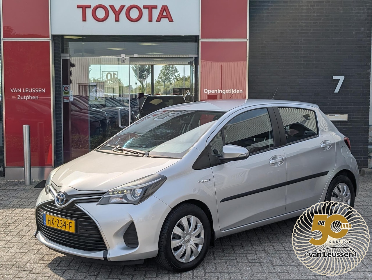 Toyota Yaris - 1.5 Hybrid Aspiration CLIMA CAMERA CRUISE 100% DEALER OH NL-AUTO - AutoWereld.nl