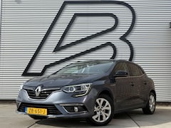 Renault Mégane - 1.3 TCe Limited 2e Eigenaar|Navi|Clima|Cruise|PDC|Trekhaak|N.A.P|APK tot 04-2027