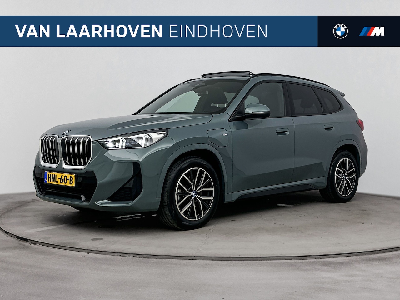 BMW X1 - xDrive25e M Sport Automaat / Panoramadak / Sportstoelen / Comfort Access / Achteruitrijcam - AutoWereld.nl