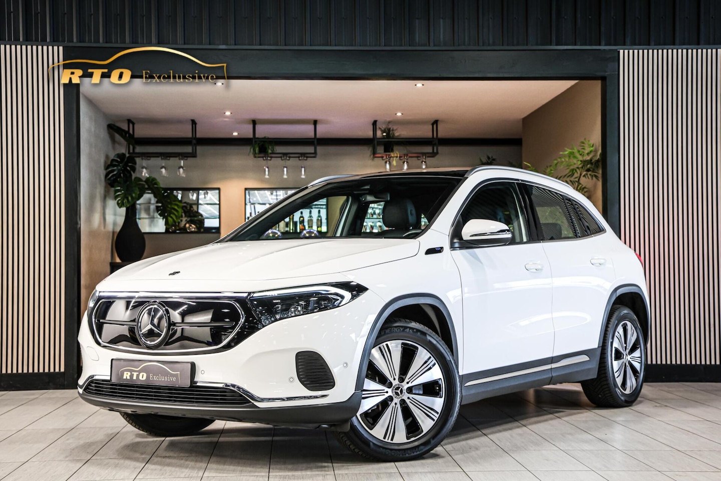 Mercedes-Benz EQA - 250 Business Solution Luxury 67 kWh SOH 97% CAMERA PANO LEER CARPLAY NAVI ECC. - AutoWereld.nl