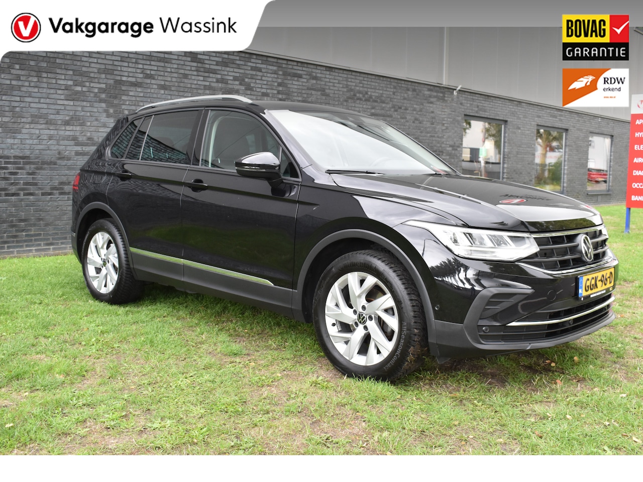 Volkswagen Tiguan - 1.5 TSI Life Airco Hoge zit Stoelverwarming - AutoWereld.nl