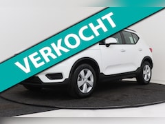 Volvo XC40 - 1.5 T2 Momentum Core | Uitklap Trekhaak | Org NL | Dealer Ond. | CarPlay |