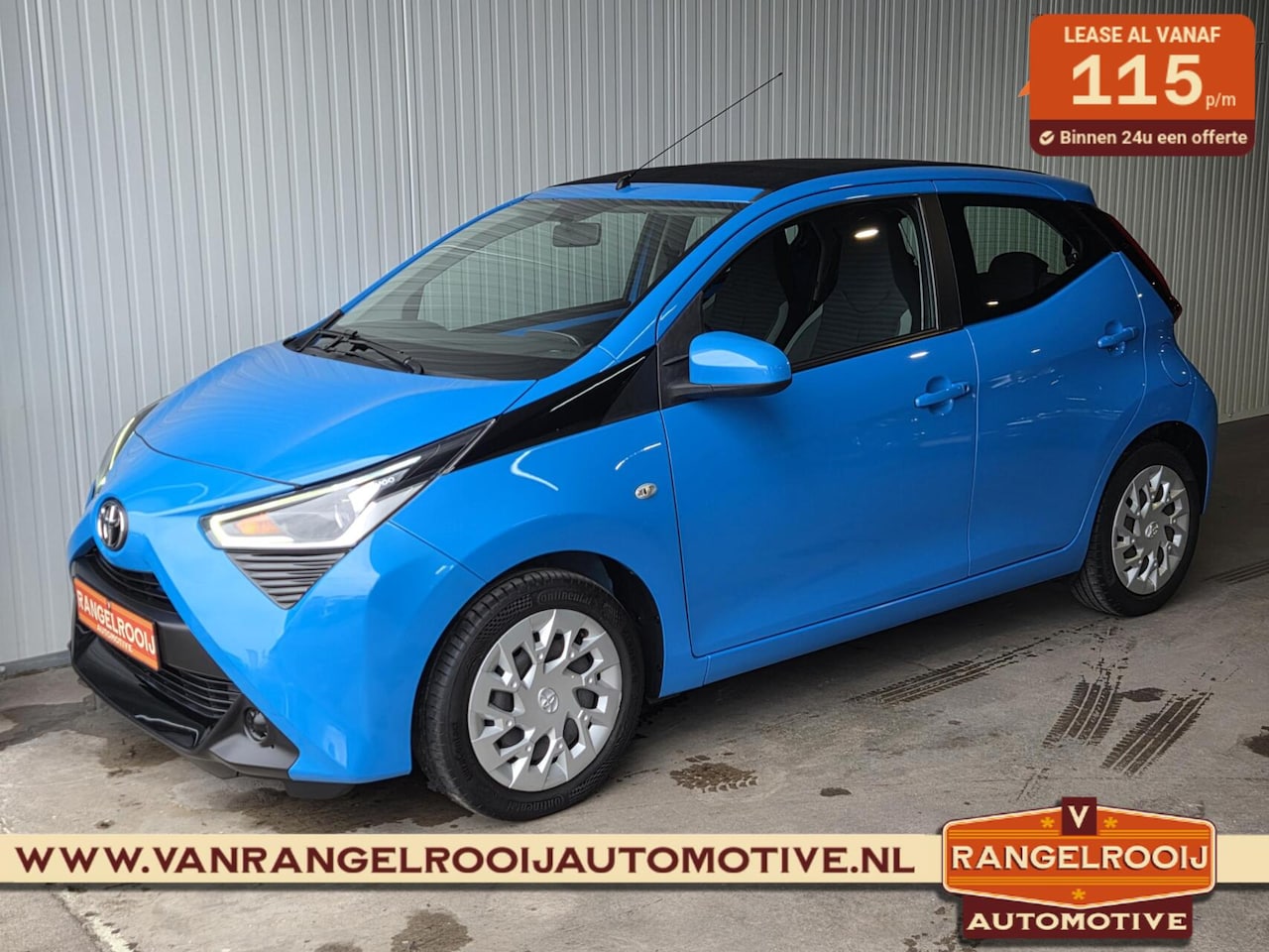 Toyota Aygo - 1.0 VVT-i x-play 1.0 VVT-i x-play, vouwdak, airco, camera, DAB, carplay - AutoWereld.nl