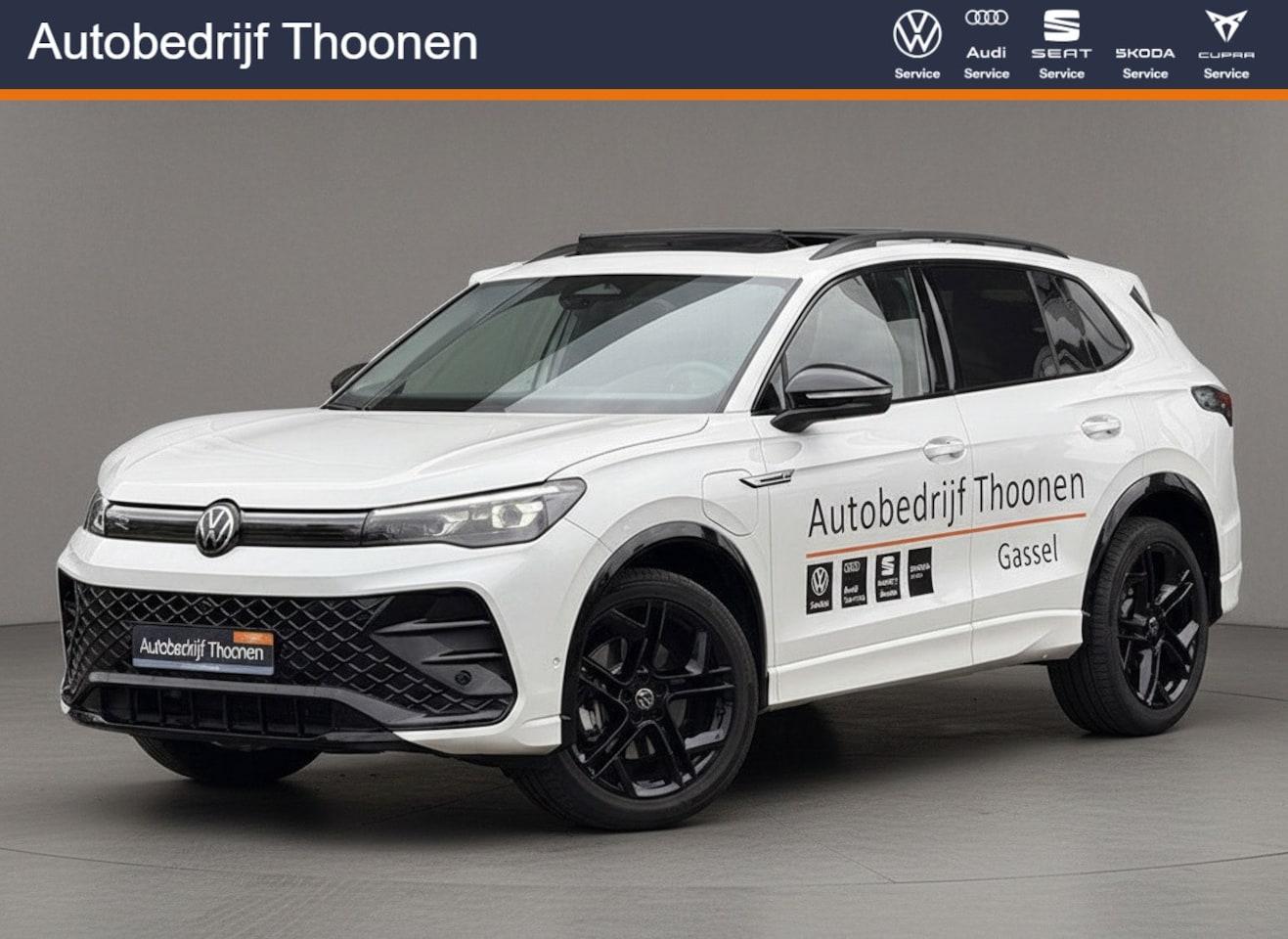 Volkswagen Tiguan - 1.5 eHybrid R-Line Business Trekhaak | 360° camera | Pano - AutoWereld.nl