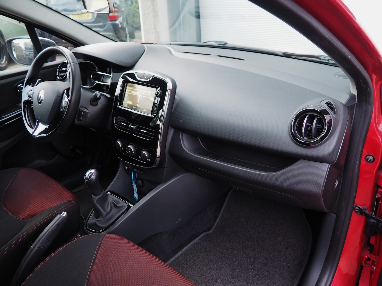 Renault Clio - 0.9 TCe Expression AIRCO CRUISE NAVI LM VELGEN