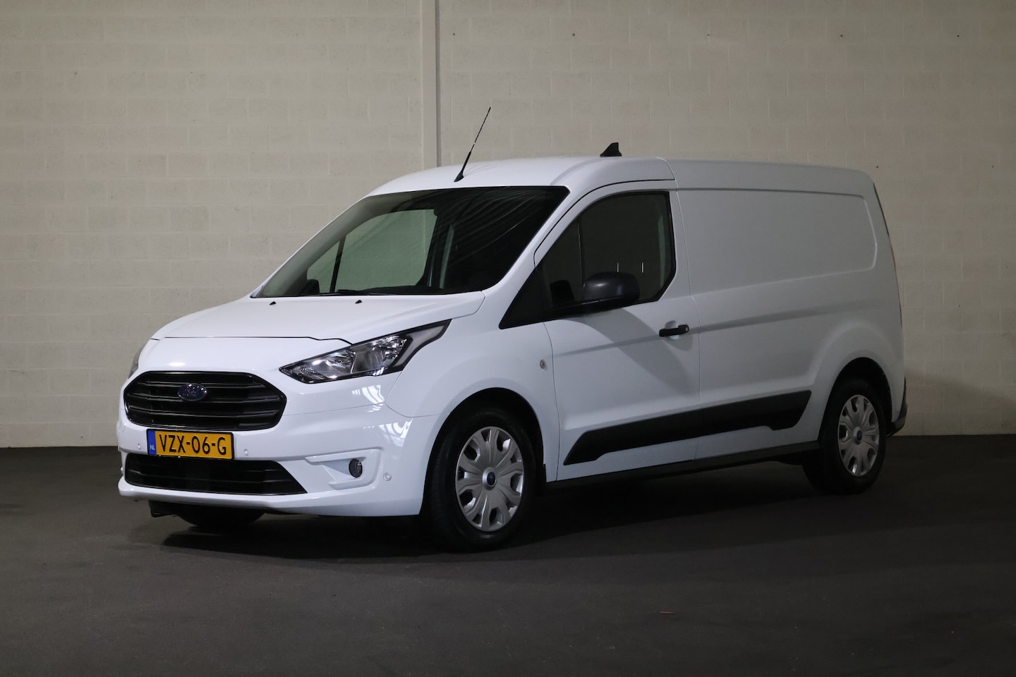 Ford Transit Connect - 1.5 EcoBlue L2 Trend Airco Achterklep - AutoWereld.nl