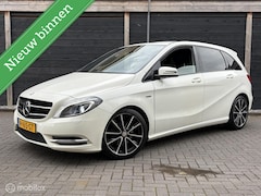 Mercedes-Benz B-klasse - 180 Ambition FM nav / Leder / Xenon
