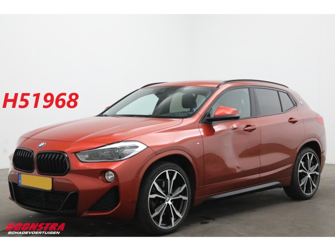 BMW X2 - sDrive20i Aut. High Executive H/K ACC Navi Clima Leder Memory Apple/Android Camera PDC - AutoWereld.nl