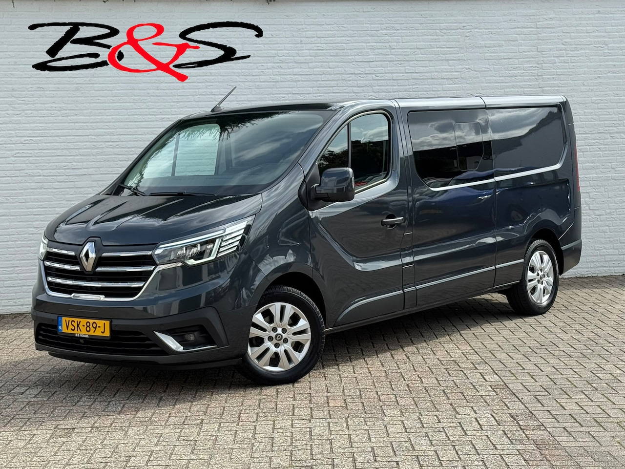 Renault Trafic - 2.0 dCi 170 T29 L2H1 DC Luxe Trekhaak Camera Led Verwarmde stoelen CarPlay - AutoWereld.nl
