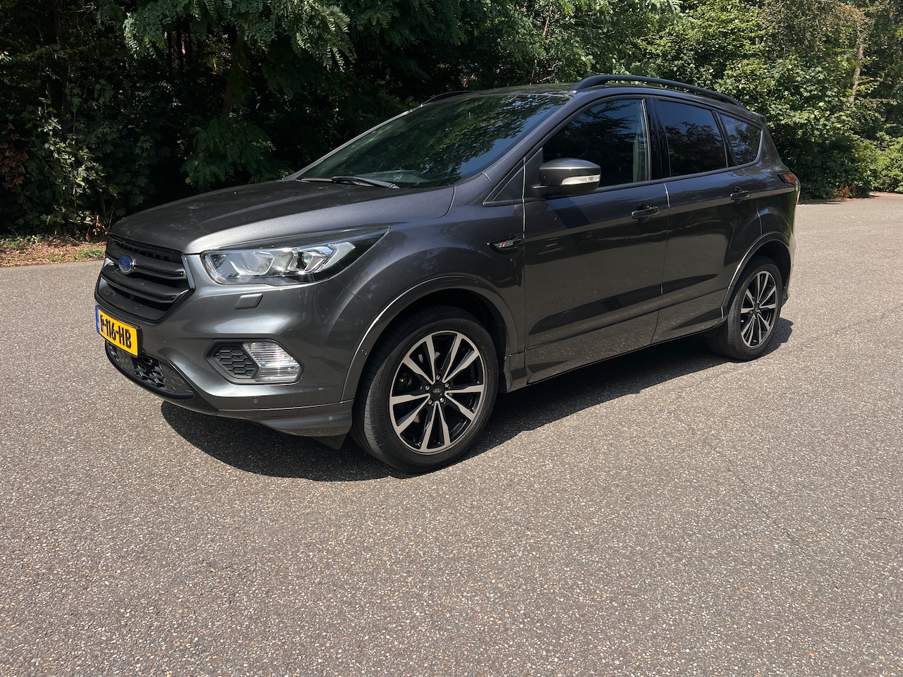 Ford Kuga - 1.5 EcoBoost ST-Line 2017 125DKM APK 11-8-2027 TREKHAAK TOP - AutoWereld.nl