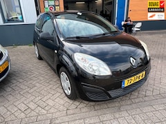 Renault Twingo - 1.2 Authentique 2 maanden garantie airco nieuwe apk aflevering beurt auto is compleet gere