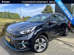 Kia e-Niro - DynamicLine 64 kWh Dealeronderhouden, 3-fase, SOH 100%, Stoelverwarming, Keyless, Adaptiev