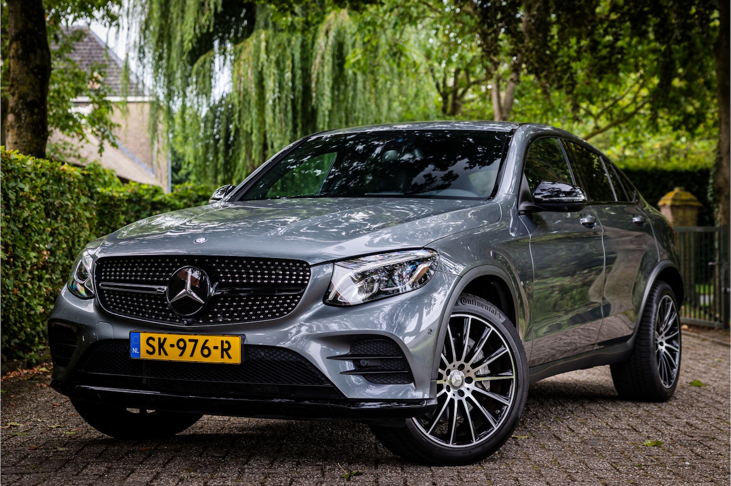Mercedes-Benz GLC-klasse Coupé - 250 4MATIC AMG Line Burmester 20" Distronic Night - AutoWereld.nl