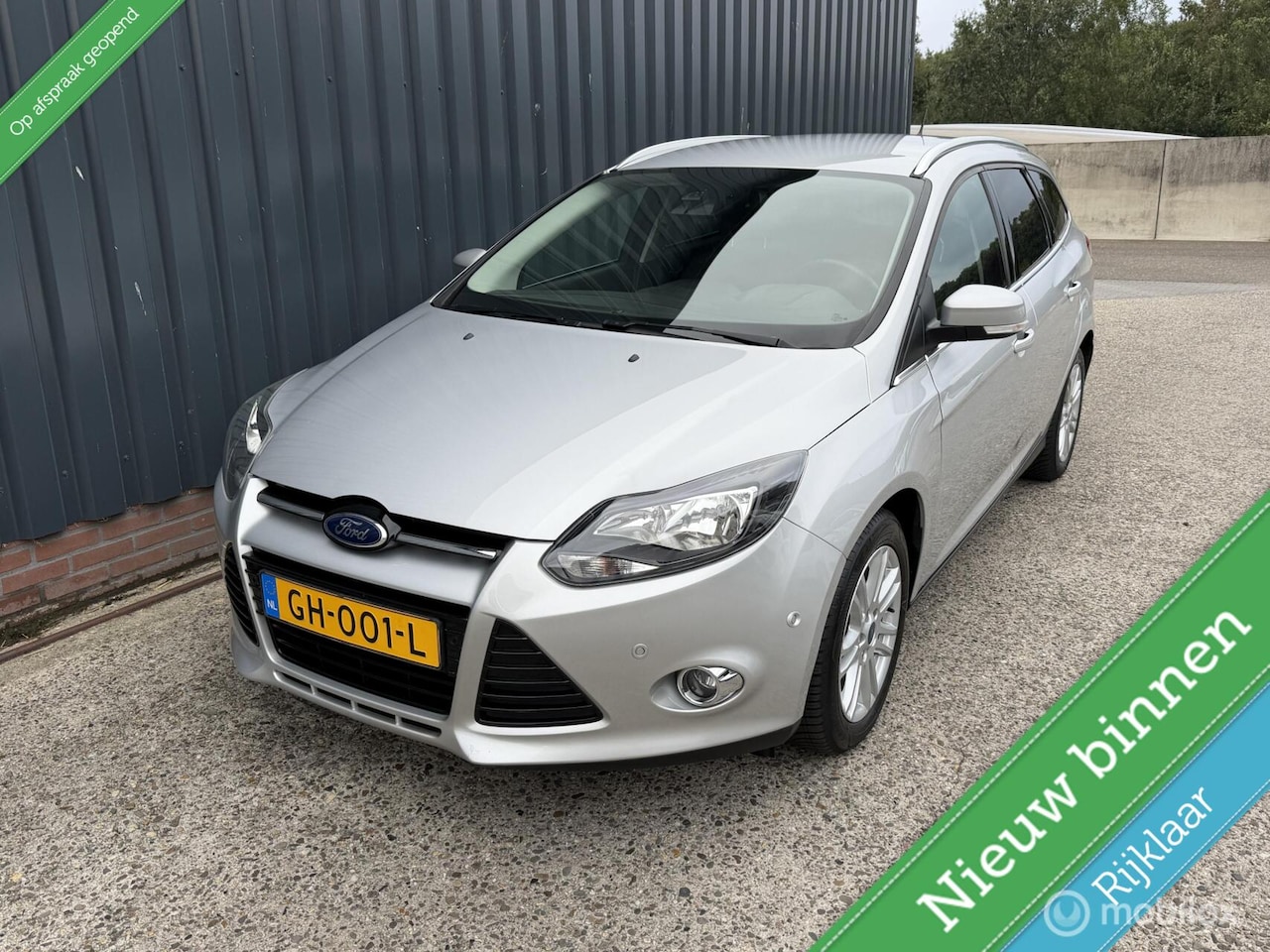 Ford Focus Wagon - 1.6 EcoBoost Titanium BOEKJE/NETJES/STOELVERWARMING - AutoWereld.nl