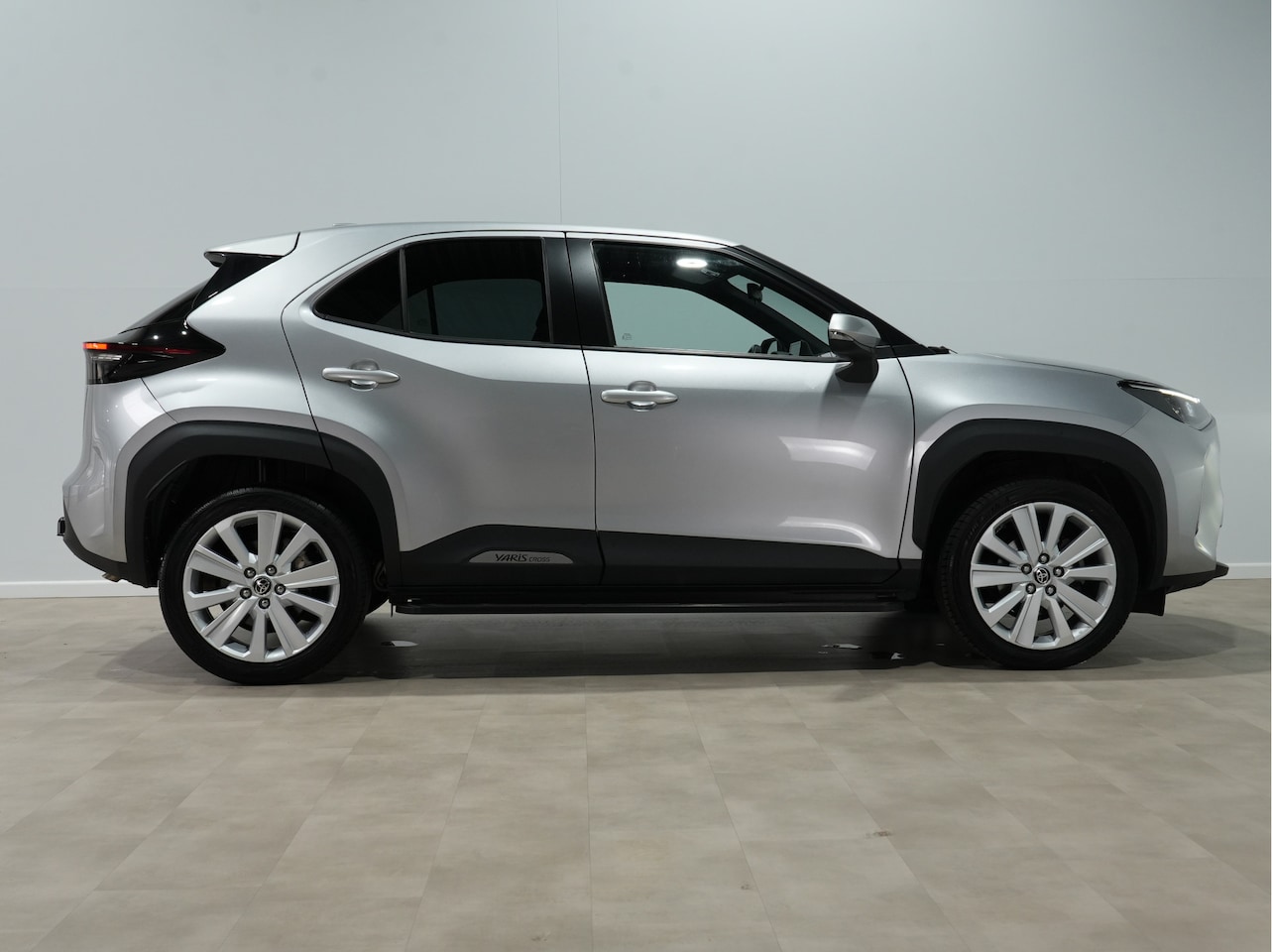 Toyota Yaris Cross - 1.5 VVT-I First Edition 250 - AutoWereld.nl