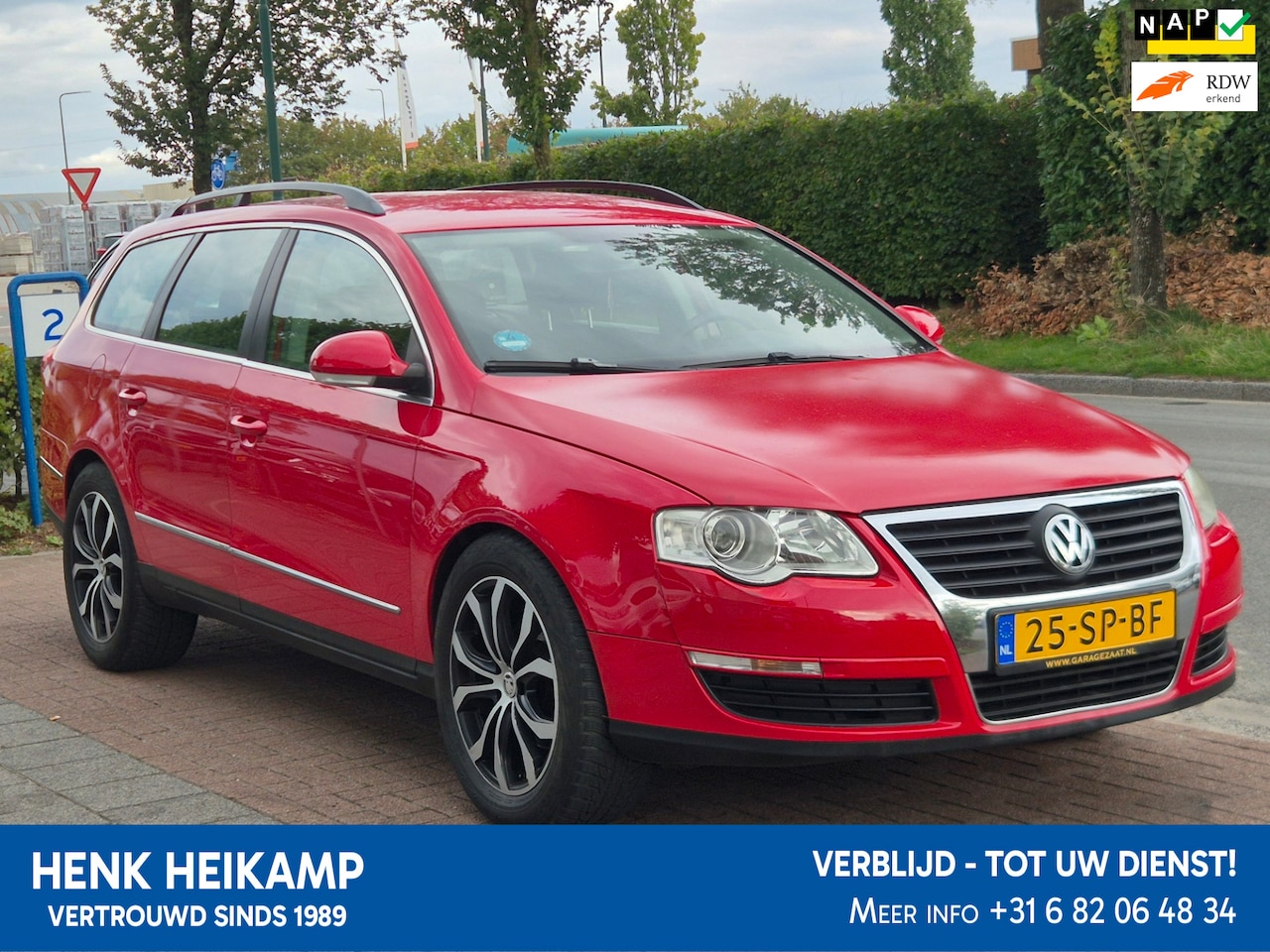 Volkswagen Passat Variant - 1.6 FSI *APK 08-2027| Ruime Station - AutoWereld.nl