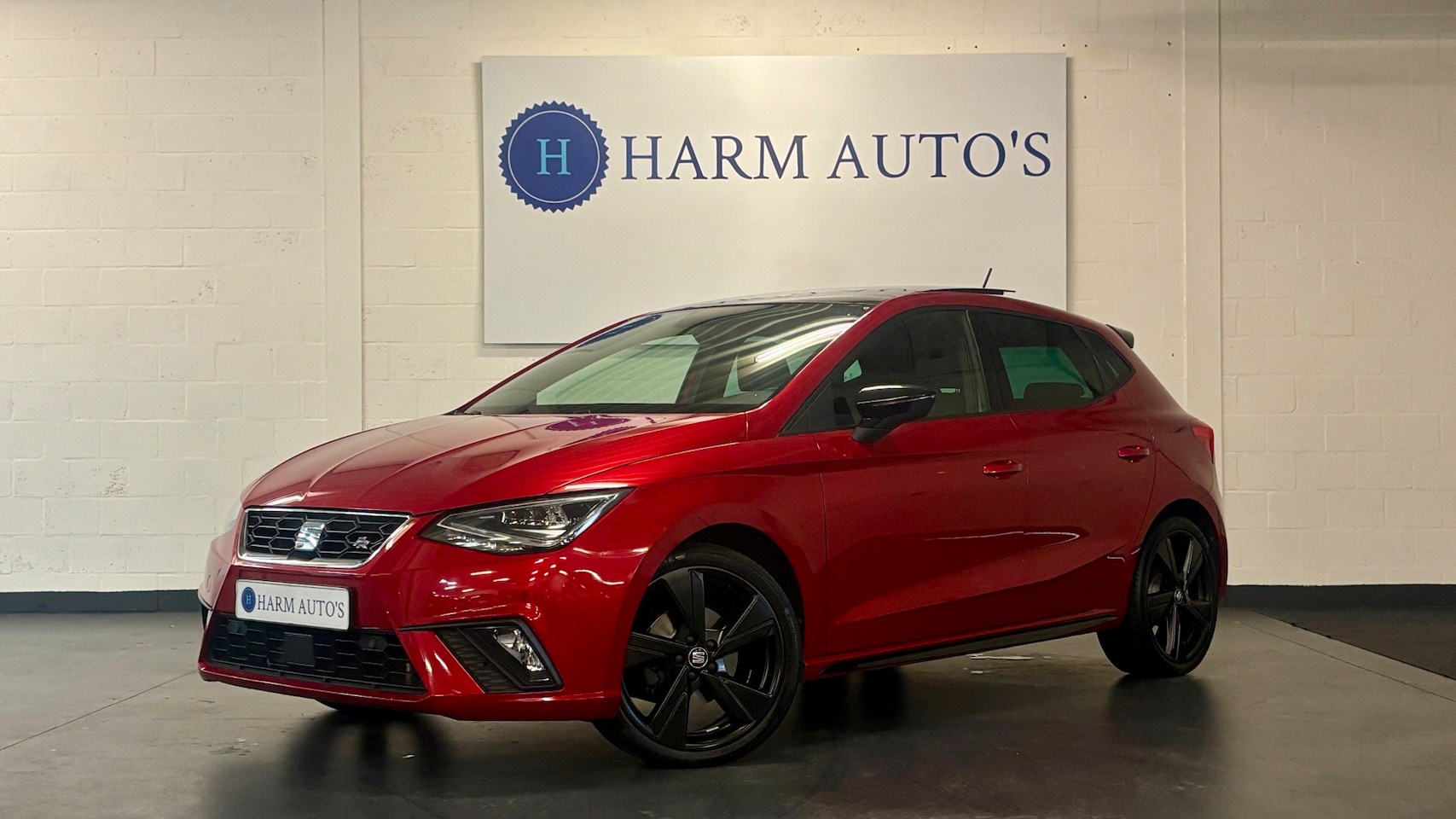 SEAT Ibiza - 1.0 TSI FR 116pk Black Edition Pano / Alcantara / LED / Keyless - AutoWereld.nl