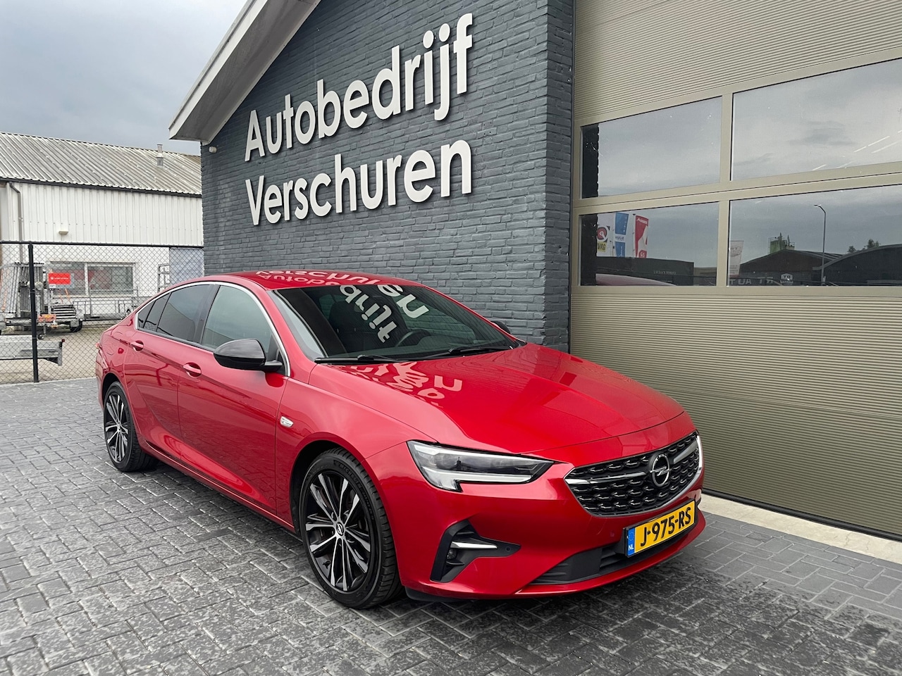 Opel Insignia Grand Sport - 2.0 Turbo Ultimate vol trekhaak head up stoelverwarming automaat - AutoWereld.nl