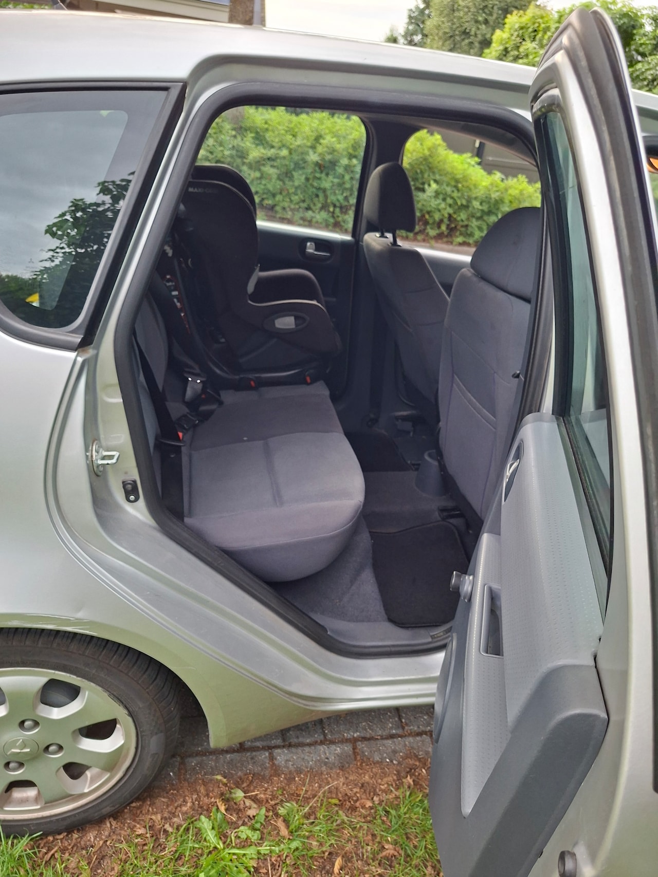 Mitsubishi Colt - 1.1 Invite - AutoWereld.nl