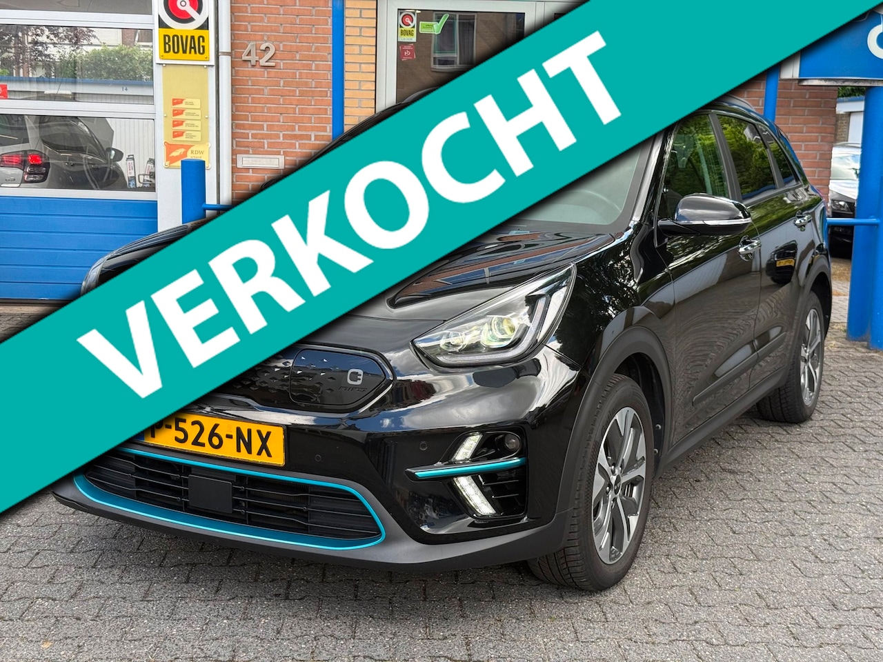 Kia e-Niro - DynamicPlusLine 64 kWh | SOH 100% | BTW | Panoramadak | Parkeersens. V+A+Camera | Stoelver - AutoWereld.nl