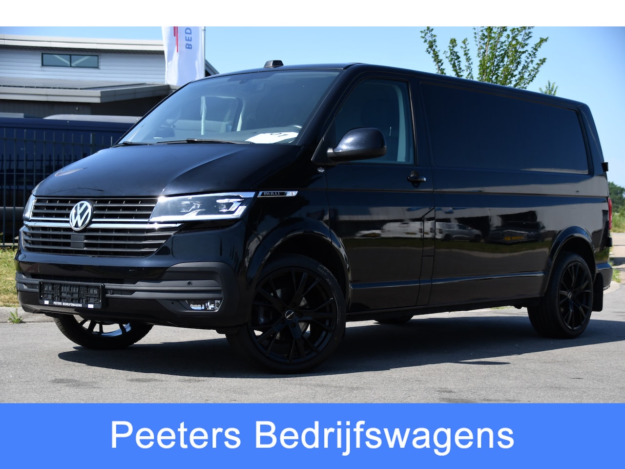 Volkswagen Transporter - 2.0 TDI L2H1 30 Bulli Virtual, Adaptieve Cruise, Carplay, LED, Stoelverwarming, Standkache - AutoWereld.nl