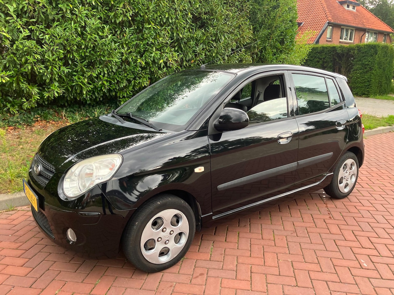 Kia Picanto - 1.1 Fifteen vele opties nieuwe apk leuke auto groot scherm - AutoWereld.nl