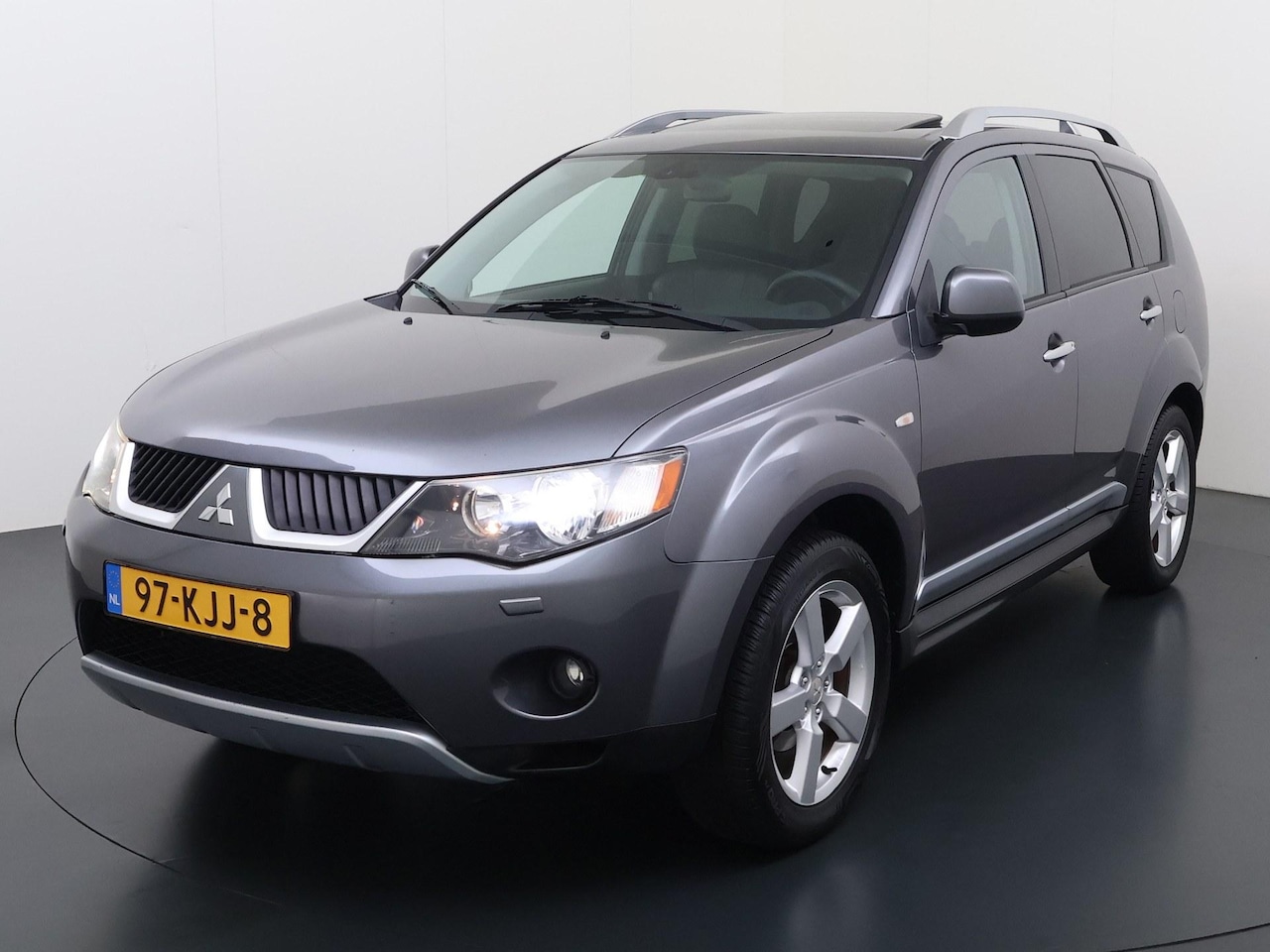 Mitsubishi Outlander - 2.4 Intense Special Edition 2.4 Intense+ Special Edition - AutoWereld.nl